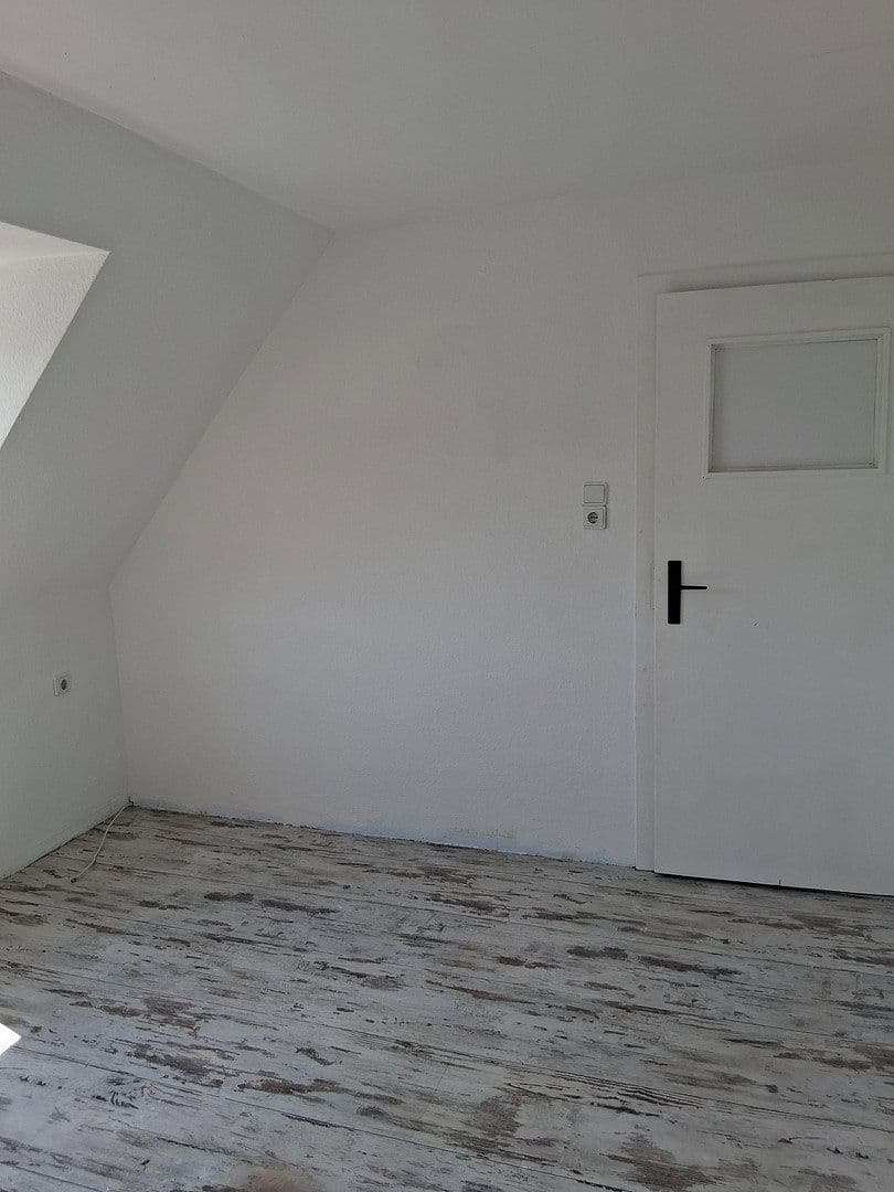 Prenájom bytu 4-izbový 68 m², Joseph-Mäurer-Straße 38, Wipperfürth, Severné Porýnie - Westfálsko Prenájom bytu 4-izbový 68 m², Joseph-Mäurer-Straße 38, Wipperfürth, Severné Porýnie - Westfálsko