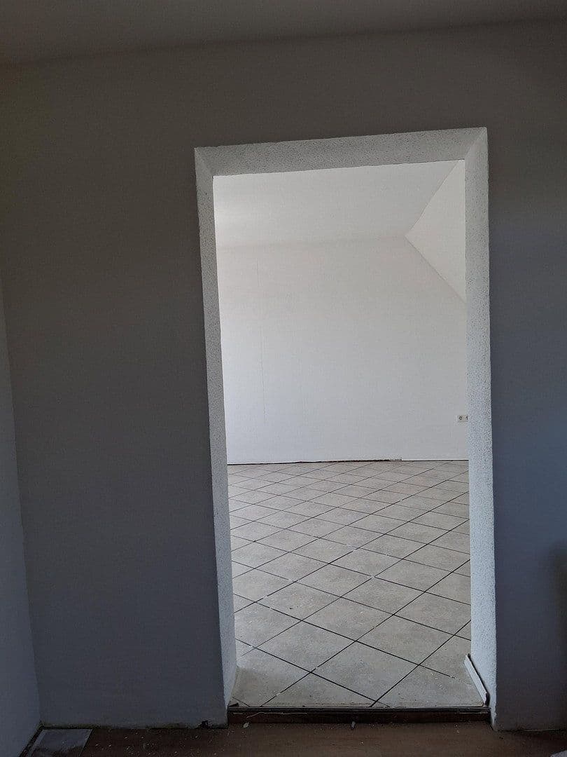 Prenájom bytu 4-izbový 68 m², Joseph-Mäurer-Straße 38, Wipperfürth, Severné Porýnie - Westfálsko Prenájom bytu 4-izbový 68 m², Joseph-Mäurer-Straße 38, Wipperfürth, Severné Porýnie - Westfálsko