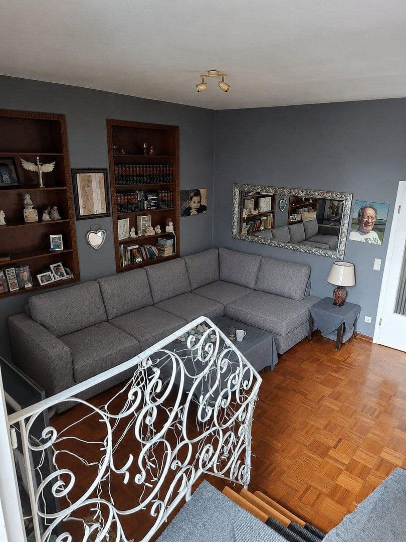 Predaj domu 380 m², pozemek 818 m², Solingen, Severné Porýnie - Westfálsko Predaj domu 380 m², pozemek 818 m², Solingen, Severné Porýnie - Westfálsko