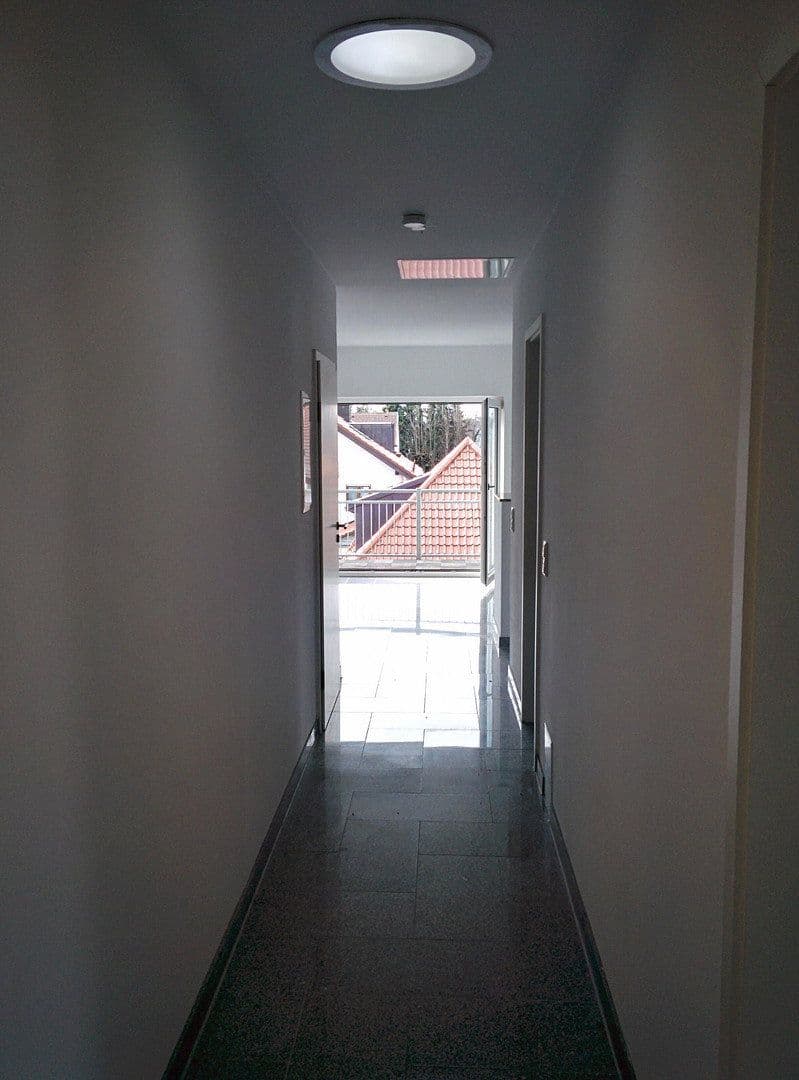 Prenájom bytu 3-izbový 74 m², München, Bavorsko Prenájom bytu 3-izbový 74 m², München, Bavorsko