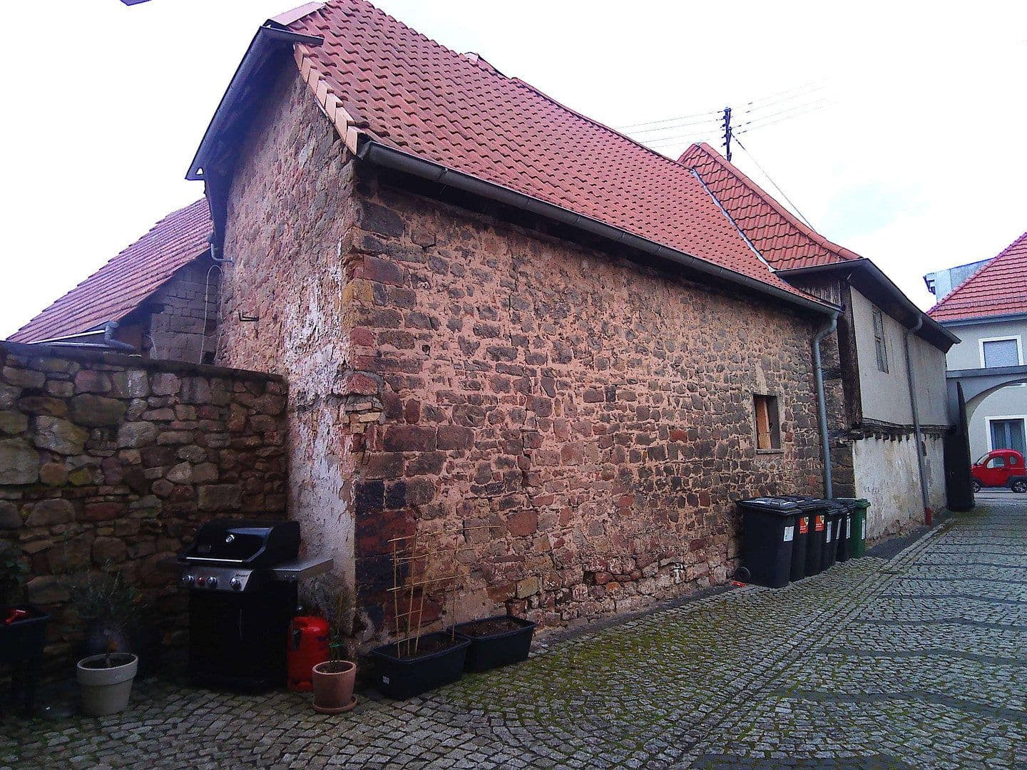 Predaj domu 140 m², pozemek 367 m², Kirrweiler, Porýnie-Falcko Predaj domu 140 m², pozemek 367 m², Kirrweiler, Porýnie-Falcko