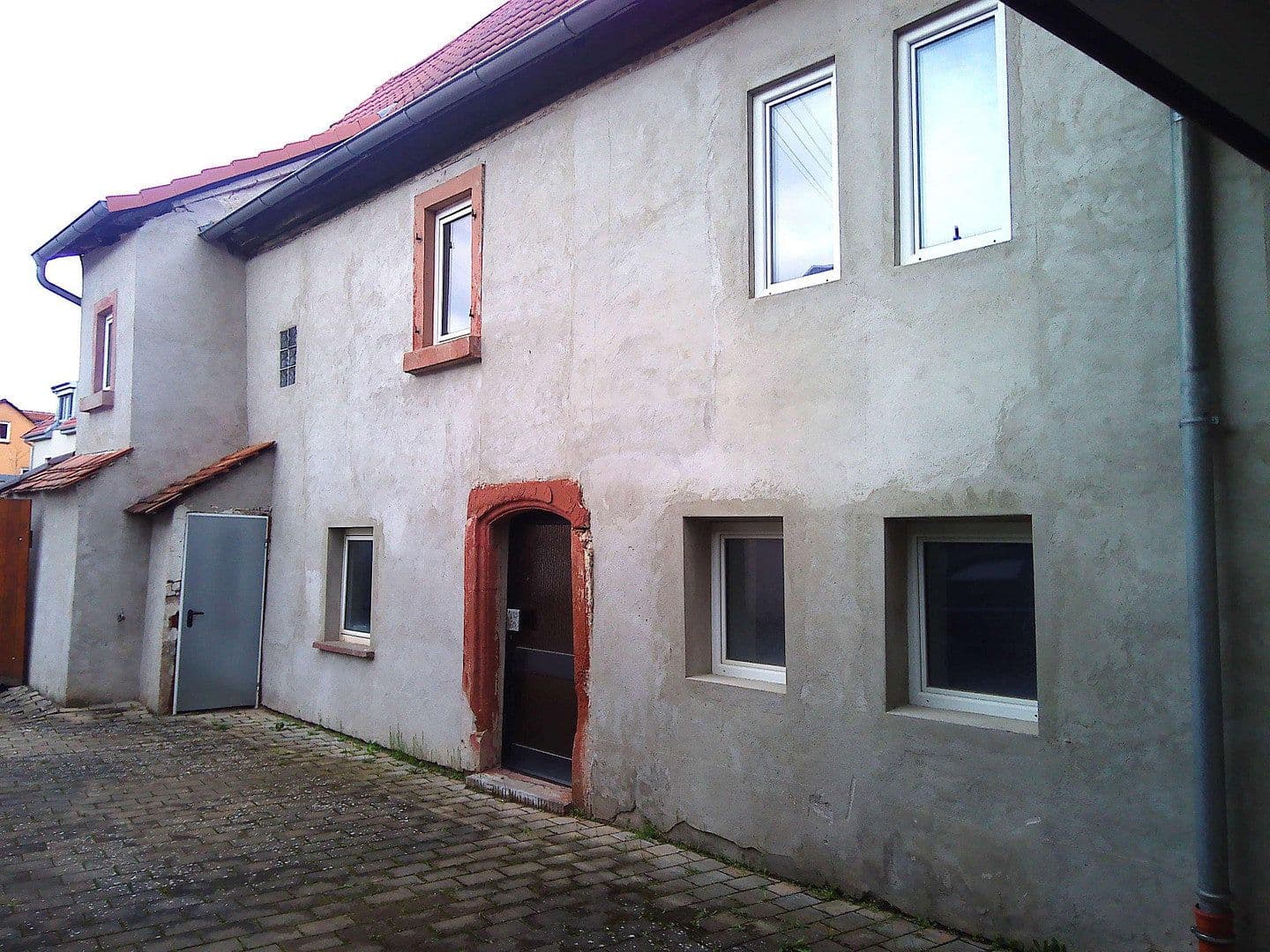 Predaj domu 140 m², pozemek 367 m², Kirrweiler, Porýnie-Falcko Predaj domu 140 m², pozemek 367 m², Kirrweiler, Porýnie-Falcko