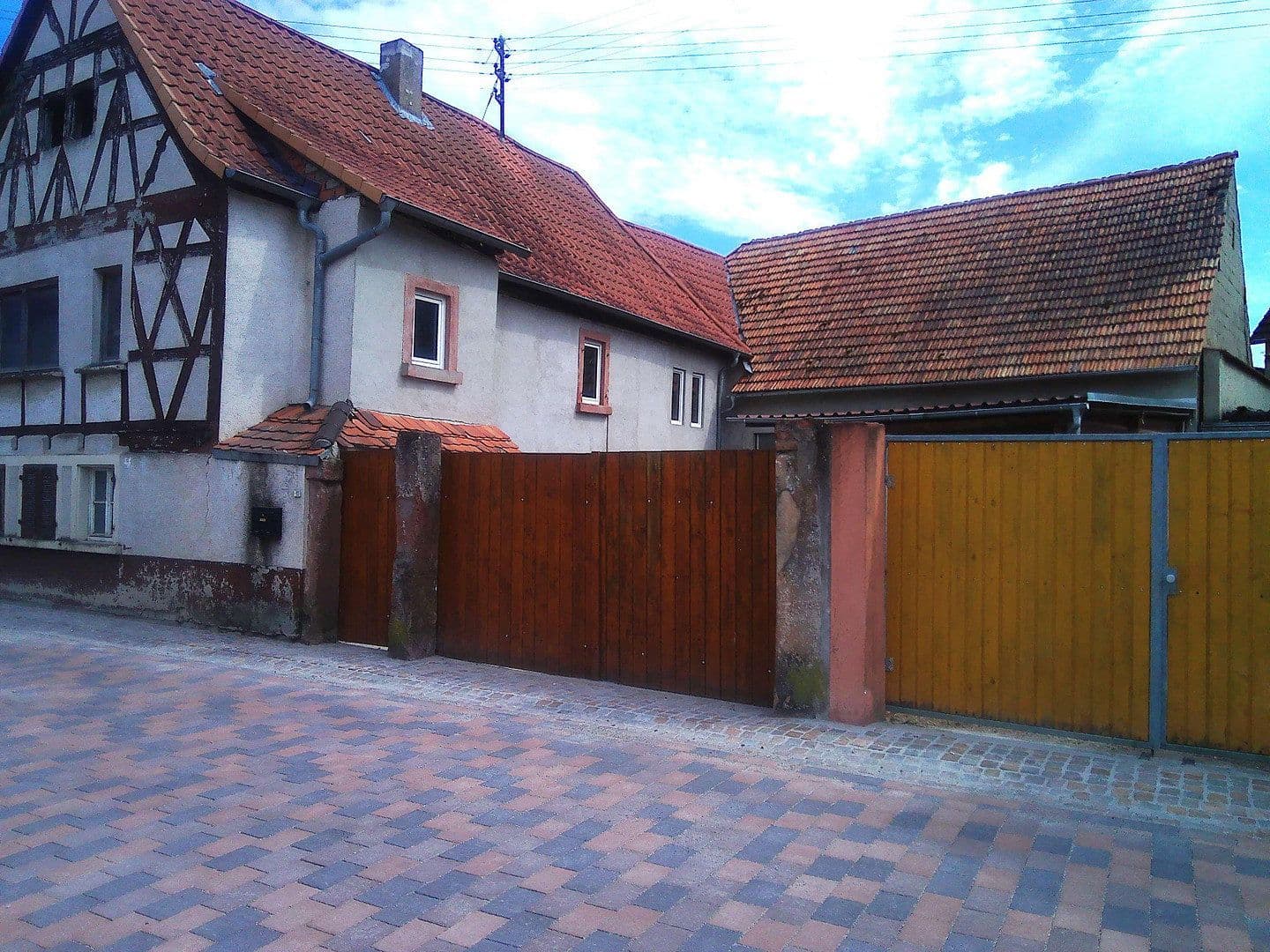 Predaj domu 140 m², pozemek 367 m², Kirrweiler, Porýnie-Falcko Predaj domu 140 m², pozemek 367 m², Kirrweiler, Porýnie-Falcko