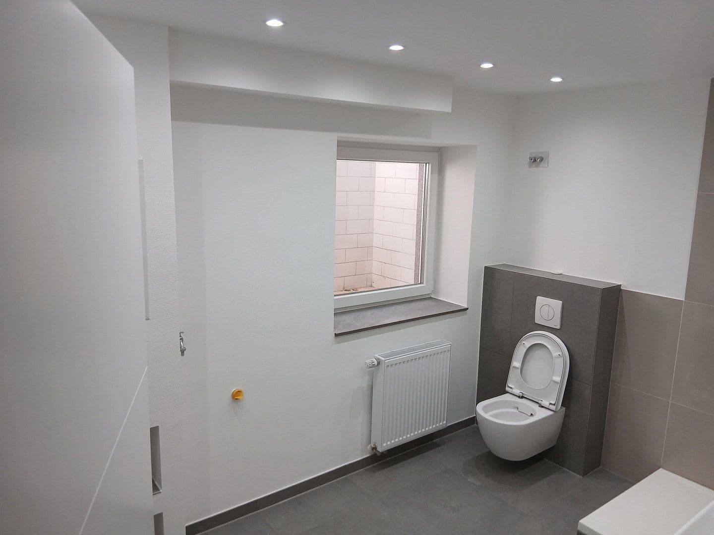 Predaj domu 176 m², pozemek 280 m², Klein-Winternheim, Porýnie-Falcko Predaj domu 176 m², pozemek 280 m², Klein-Winternheim, Porýnie-Falcko