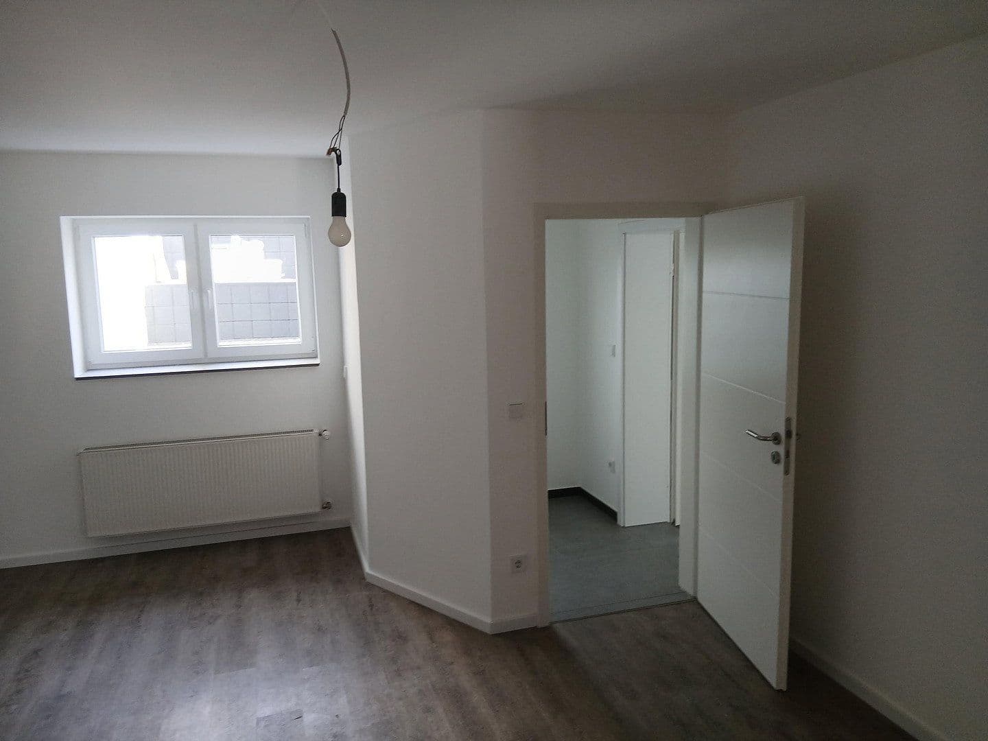 Predaj domu 176 m², pozemek 280 m², Klein-Winternheim, Porýnie-Falcko Predaj domu 176 m², pozemek 280 m², Klein-Winternheim, Porýnie-Falcko