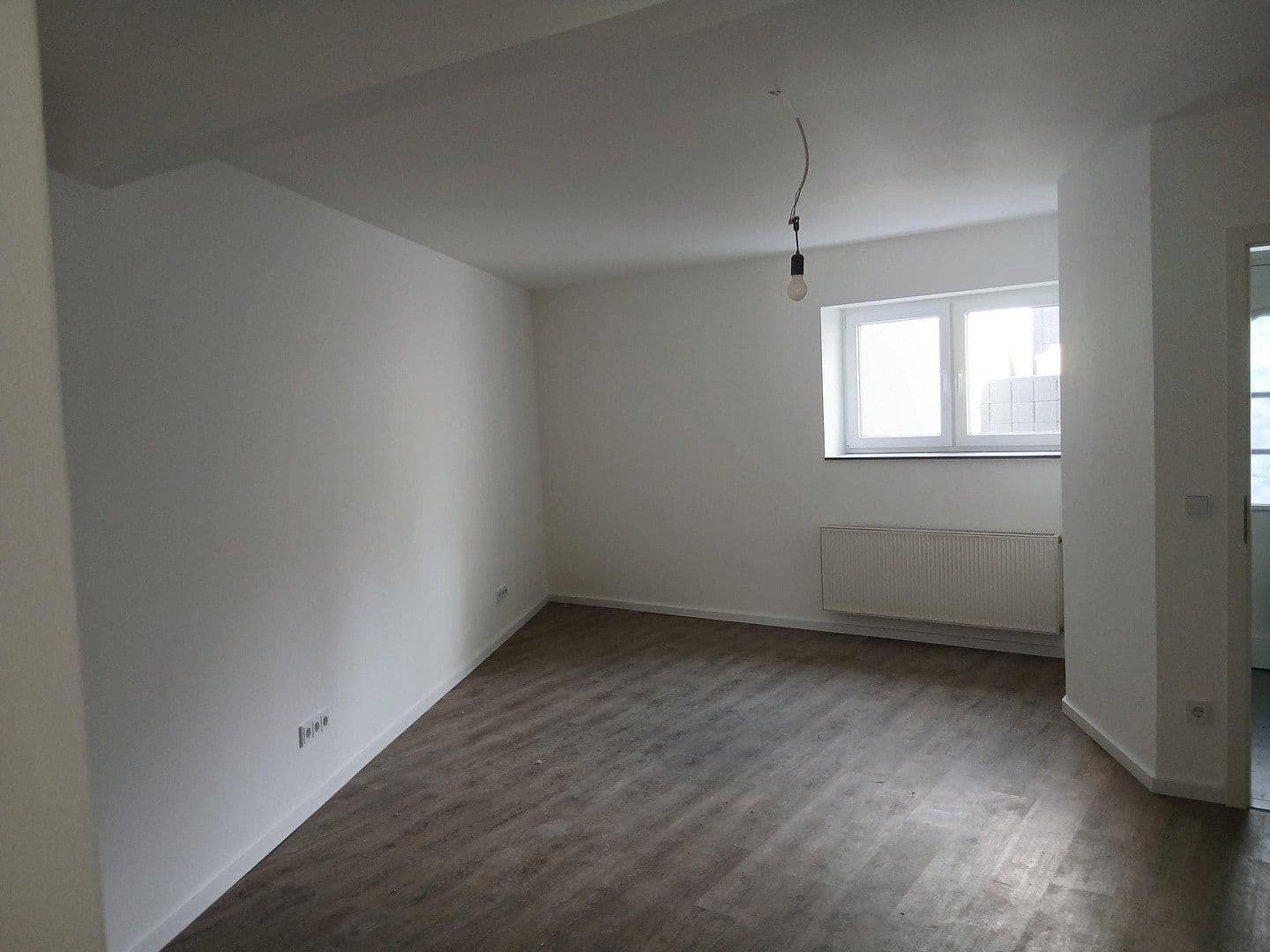 Predaj domu 176 m², pozemek 280 m², Klein-Winternheim, Porýnie-Falcko Predaj domu 176 m², pozemek 280 m², Klein-Winternheim, Porýnie-Falcko