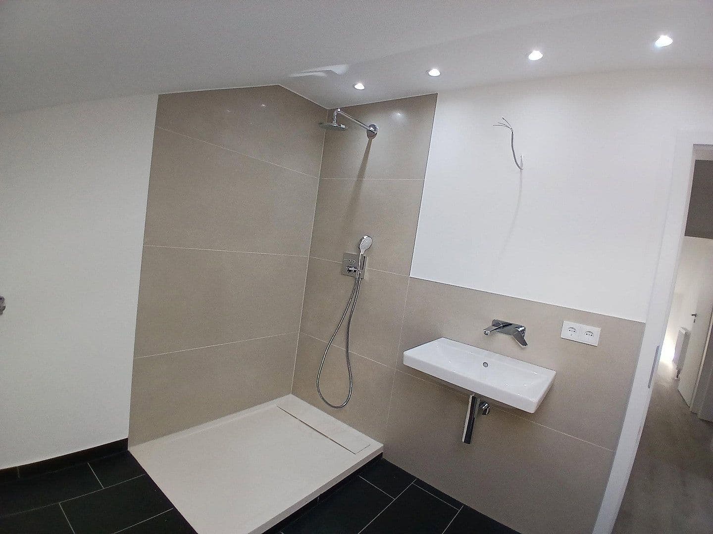 Predaj domu 176 m², pozemek 280 m², Klein-Winternheim, Porýnie-Falcko Predaj domu 176 m², pozemek 280 m², Klein-Winternheim, Porýnie-Falcko