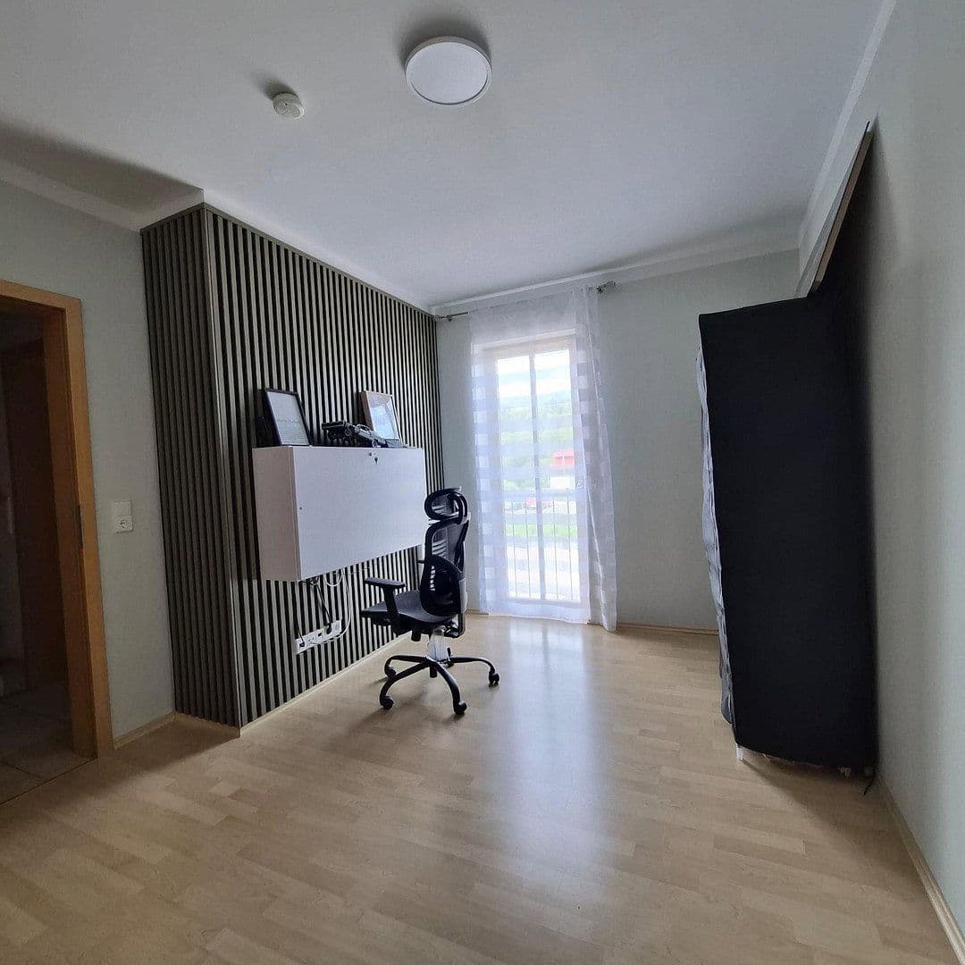 Predaj domu 138 m², pozemek 152 m², Oppenheim, Porýnie-Falcko Predaj domu 138 m², pozemek 152 m², Oppenheim, Porýnie-Falcko