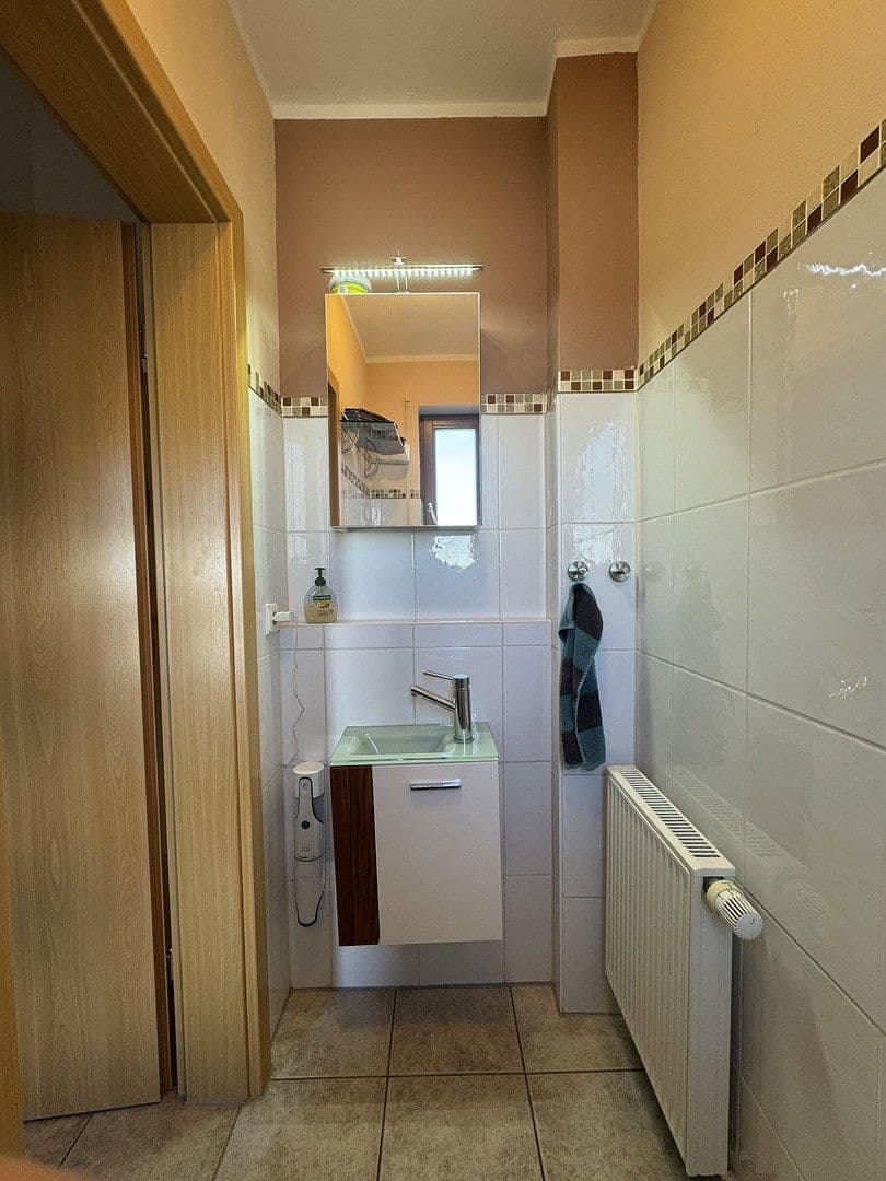 Predaj domu 138 m², pozemek 152 m², Oppenheim, Porýnie-Falcko Predaj domu 138 m², pozemek 152 m², Oppenheim, Porýnie-Falcko