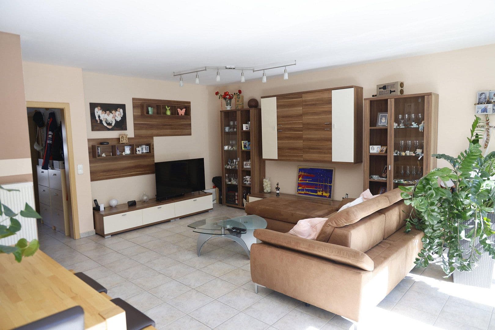 Predaj domu 138 m², pozemek 152 m², Oppenheim, Porýnie-Falcko Predaj domu 138 m², pozemek 152 m², Oppenheim, Porýnie-Falcko