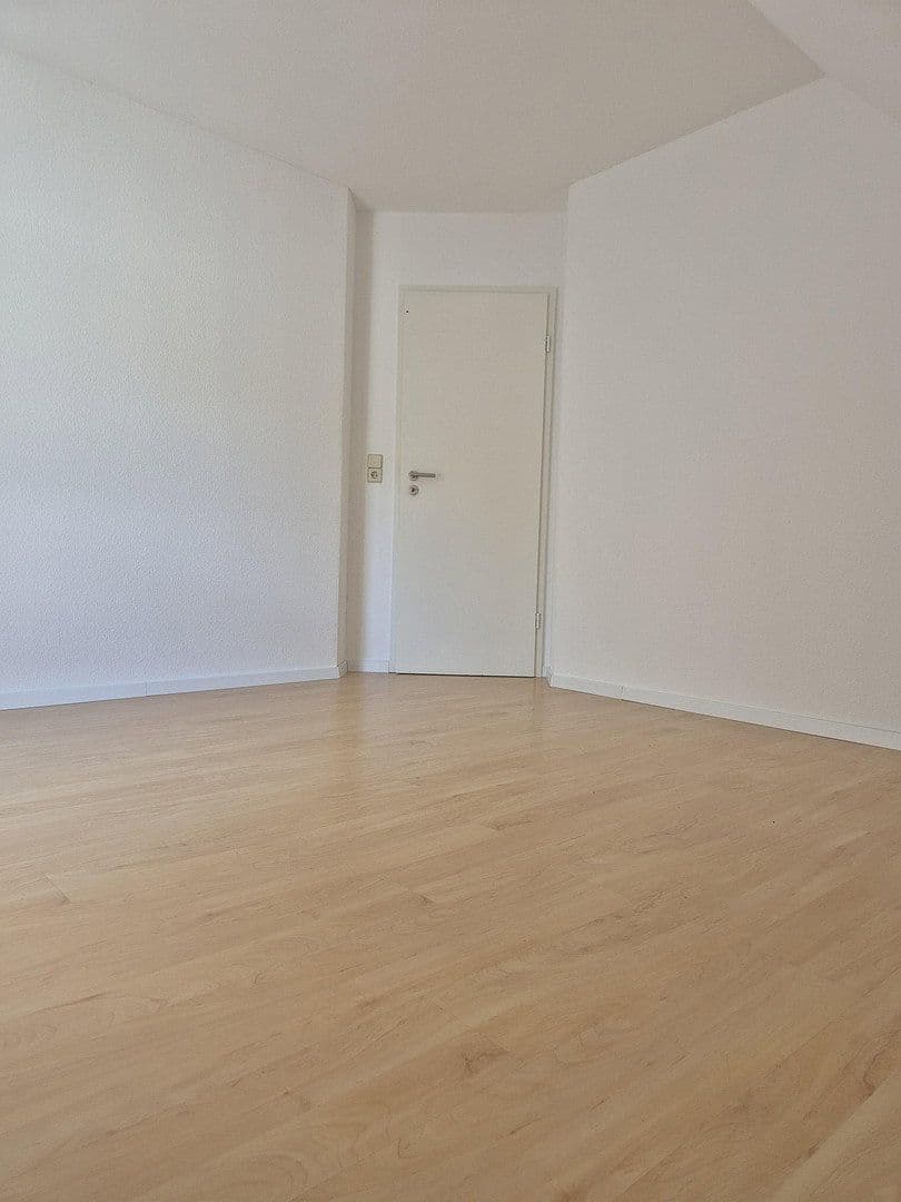 Prenájom bytu 3-izbový 70 m², Mühlstraße22, Neuenbürg, Bádensko-Wurttembersko Prenájom bytu 3-izbový 70 m², Mühlstraße22, Neuenbürg, Bádensko-Wurttembersko