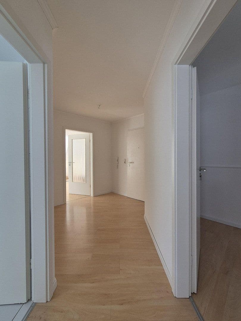 Prenájom bytu 3-izbový 70 m², Mühlstraße22, Neuenbürg, Bádensko-Wurttembersko Prenájom bytu 3-izbový 70 m², Mühlstraße22, Neuenbürg, Bádensko-Wurttembersko