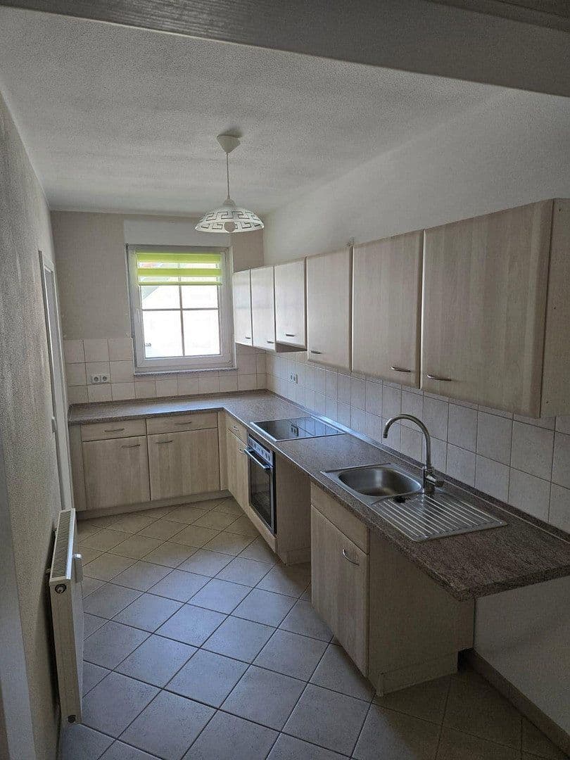 Prenájom bytu 3-izbový 85 m², Beelitzer Straße 39, Schwielowsee, Brandenbursko Prenájom bytu 3-izbový 85 m², Beelitzer Straße 39, Schwielowsee, Brandenbursko