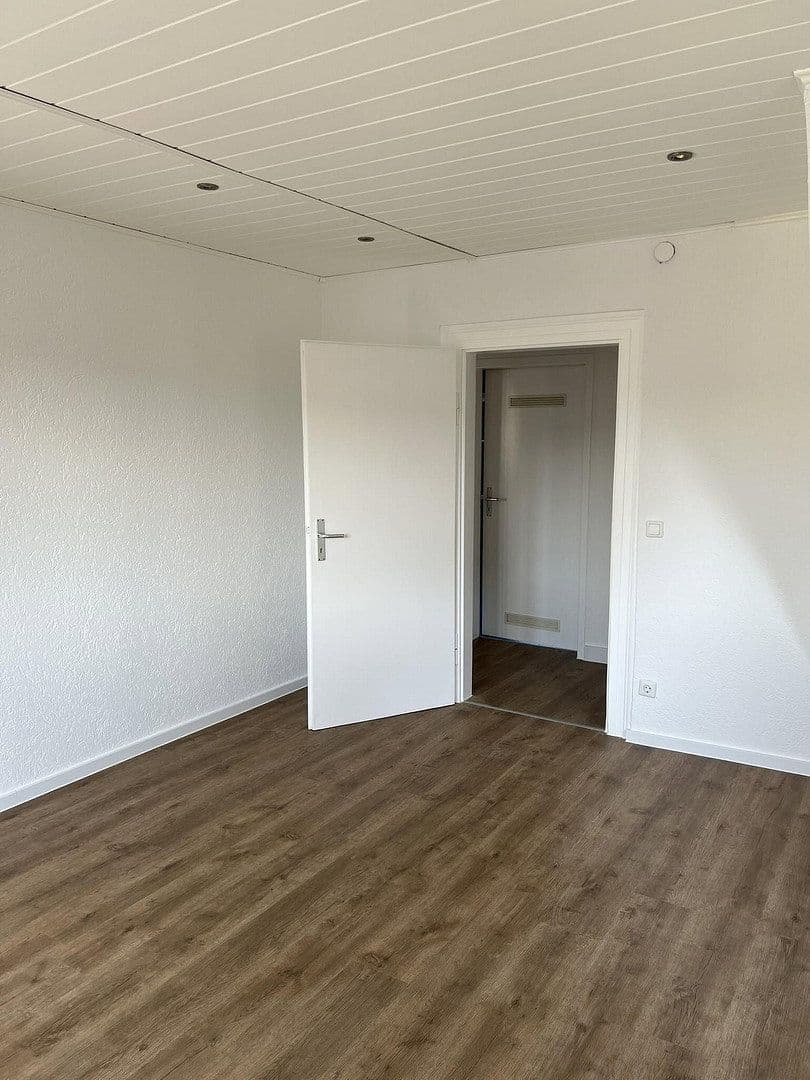 Prenájom bytu 2-izbový 60 m², Freiburgstraße 31, Tuttlingen, Bádensko-Wurttembersko Prenájom bytu 2-izbový 60 m², Freiburgstraße 31, Tuttlingen, Bádensko-Wurttembersko