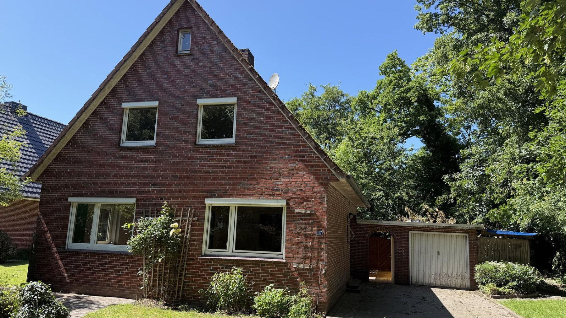 Predaj domu 94 m², pozemek 1.100 m², Roffhausener Landstraße 11c, Schortens, Dolné Sasko Predaj domu 94 m², pozemek 1.100 m², Roffhausener Landstraße 11c, Schortens, Dolné Sasko