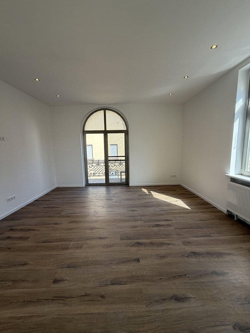 Prenájom bytu 5-izbový 135 m², Kämmererstr 32, Speyer, Porýnie-Falcko Prenájom bytu 5-izbový 135 m², Kämmererstr 32, Speyer, Porýnie-Falcko