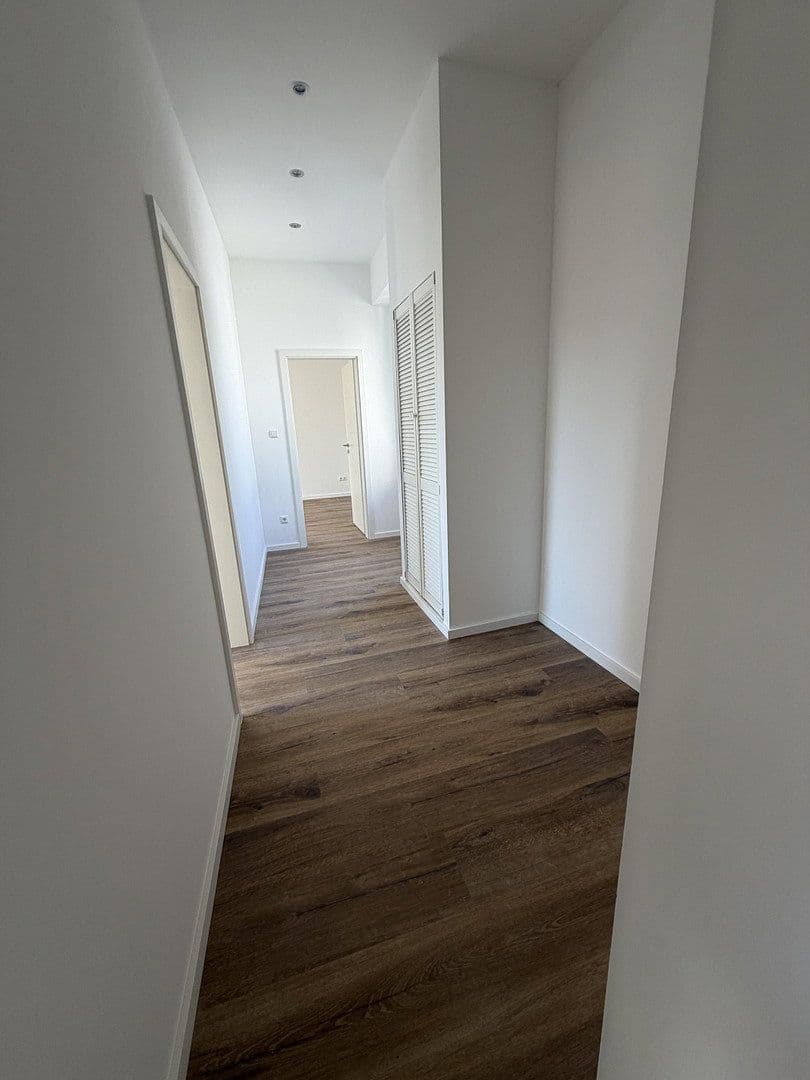 Prenájom bytu 5-izbový 135 m², Kämmererstr 32, Speyer, Porýnie-Falcko Prenájom bytu 5-izbový 135 m², Kämmererstr 32, Speyer, Porýnie-Falcko