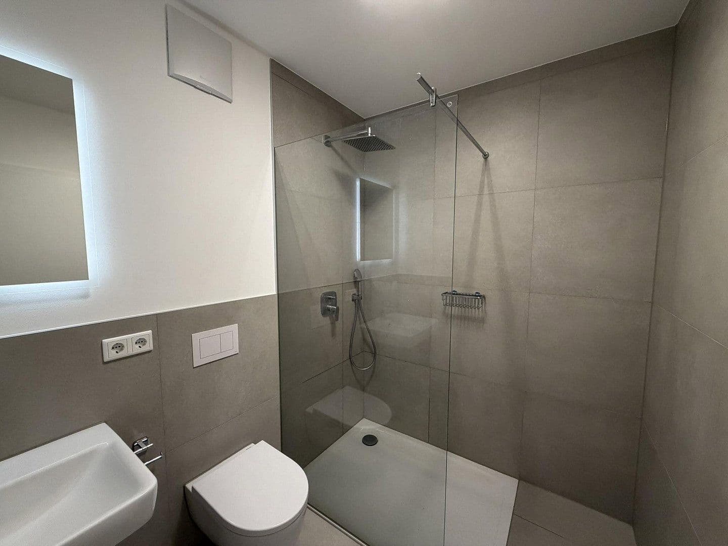 Predaj bytu 2-izbový 55 m², Am Quirinusbrunnen 10, Bonn, Severné Porýnie - Westfálsko Predaj bytu 2-izbový 55 m², Am Quirinusbrunnen 10, Bonn, Severné Porýnie - Westfálsko