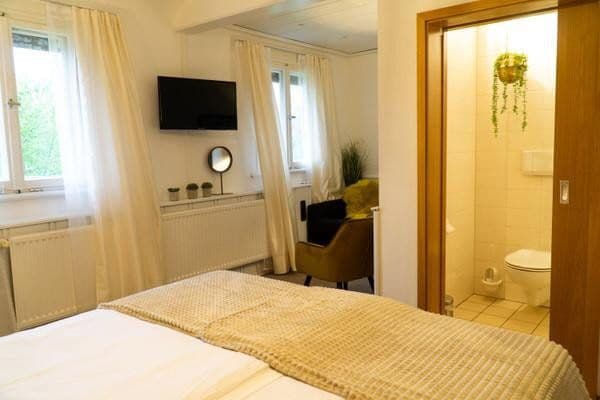 Predaj domu 576 m², pozemek 1.332 m², Hinterzarten, Bádensko-Wurttembersko Predaj domu 576 m², pozemek 1.332 m², Hinterzarten, Bádensko-Wurttembersko
