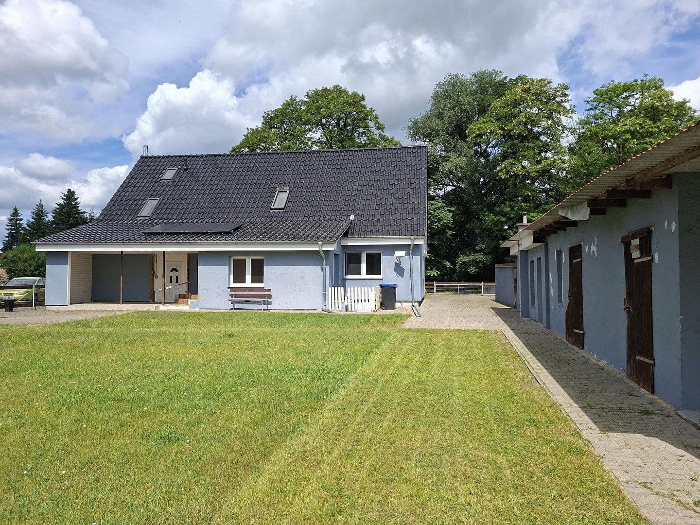 Predaj domu 216 m², pozemek 1.195 m², Neubauerngasse 1, Blumenholz, Meklenbursko-Predpomoransko Predaj domu 216 m², pozemek 1.195 m², Neubauerngasse 1, Blumenholz, Meklenbursko-Predpomoransko