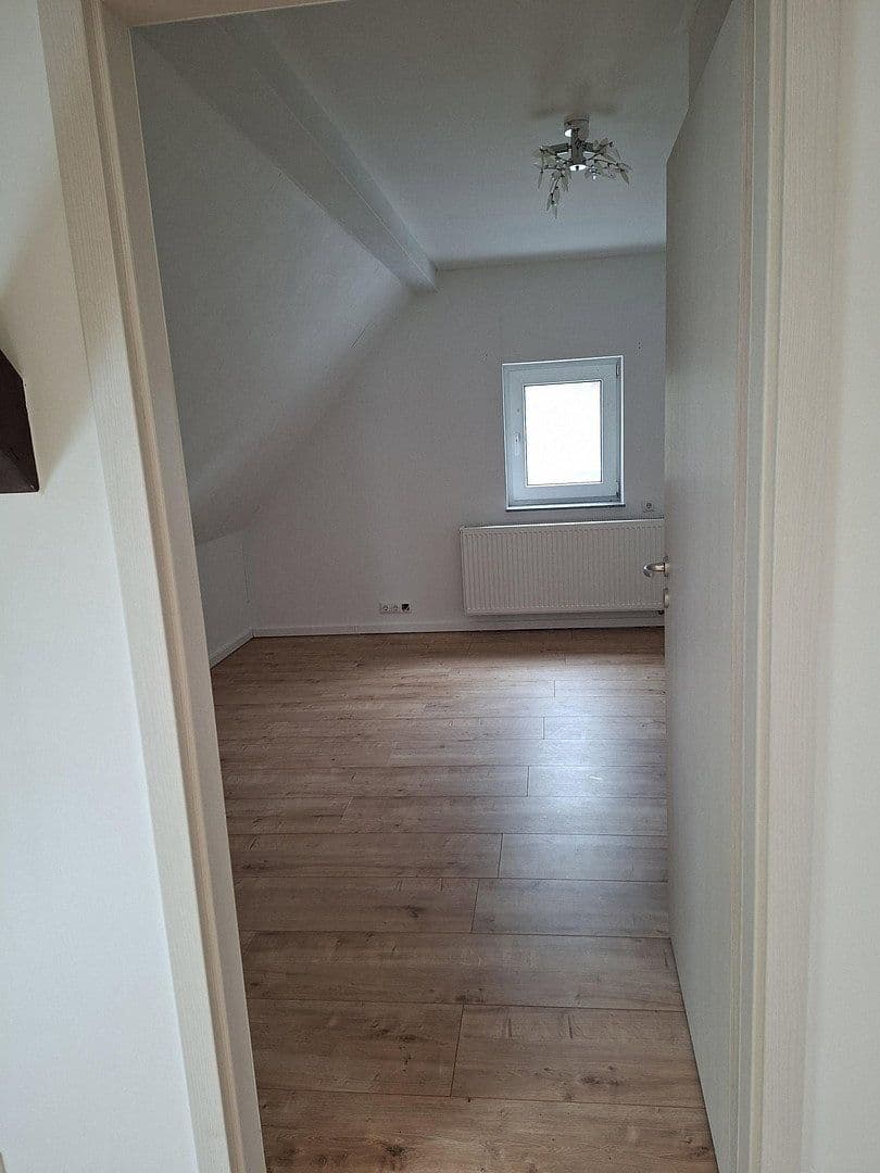 Predaj domu 216 m², pozemek 1.195 m², Neubauerngasse 1, Blumenholz, Meklenbursko-Predpomoransko Predaj domu 216 m², pozemek 1.195 m², Neubauerngasse 1, Blumenholz, Meklenbursko-Predpomoransko