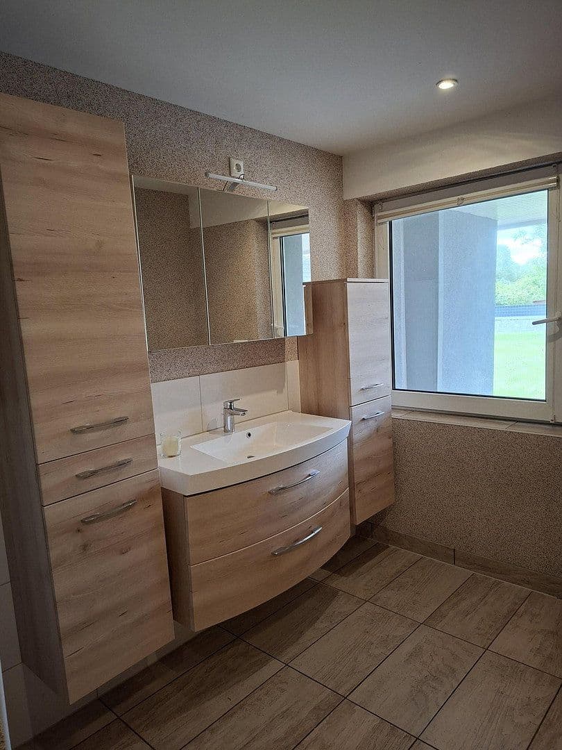 Predaj domu 216 m², pozemek 1.195 m², Neubauerngasse 1, Blumenholz, Meklenbursko-Predpomoransko Predaj domu 216 m², pozemek 1.195 m², Neubauerngasse 1, Blumenholz, Meklenbursko-Predpomoransko