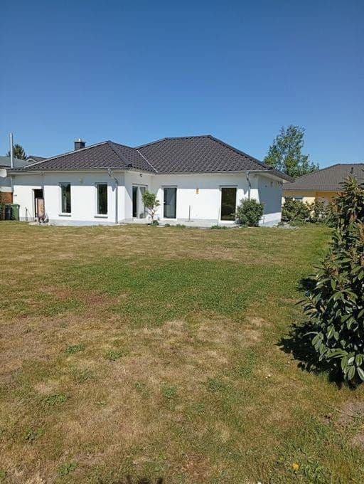 Predaj domu 94 m², pozemek 522 m², Am Golfpark 9, Biblis, Hesensko Predaj domu 94 m², pozemek 522 m², Am Golfpark 9, Biblis, Hesensko
