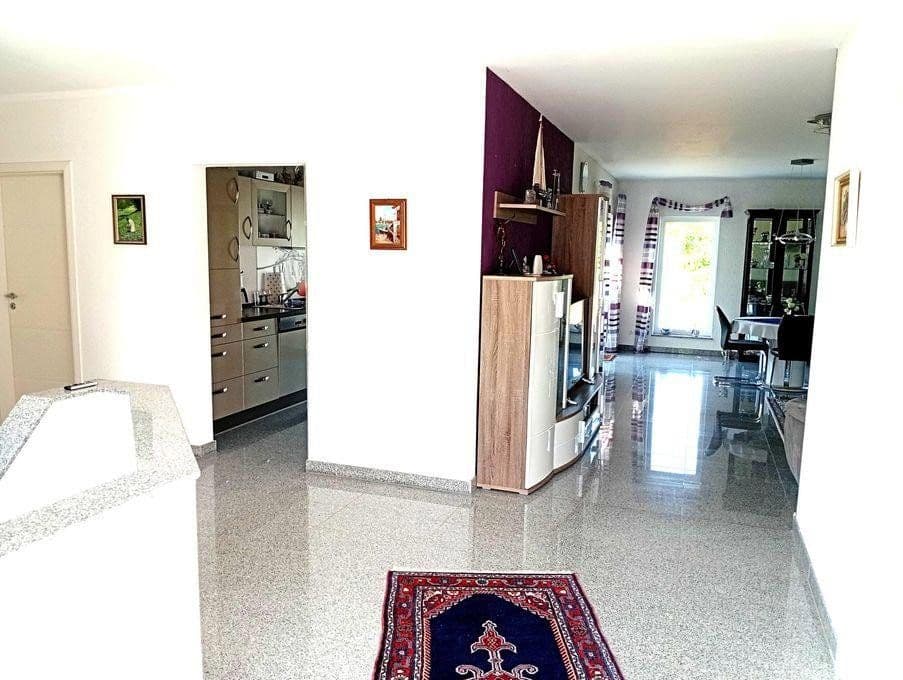 Predaj domu 94 m², pozemek 522 m², Am Golfpark 9, Biblis, Hesensko Predaj domu 94 m², pozemek 522 m², Am Golfpark 9, Biblis, Hesensko