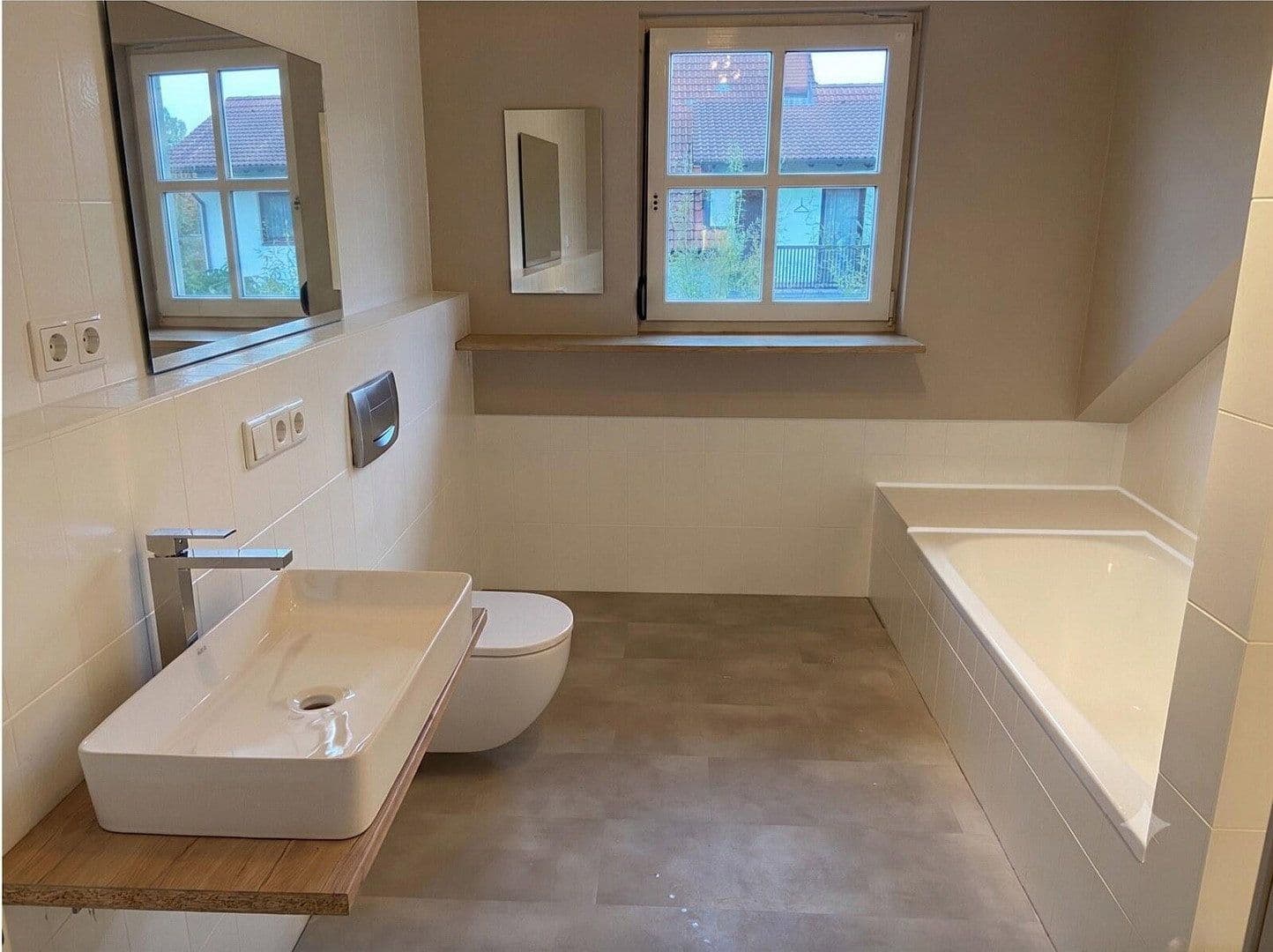 Prenájom domu 130 m², pozemek 151 m², Neumarkt in der Oberpfalz, Bavorsko Prenájom domu 130 m², pozemek 151 m², Neumarkt in der Oberpfalz, Bavorsko
