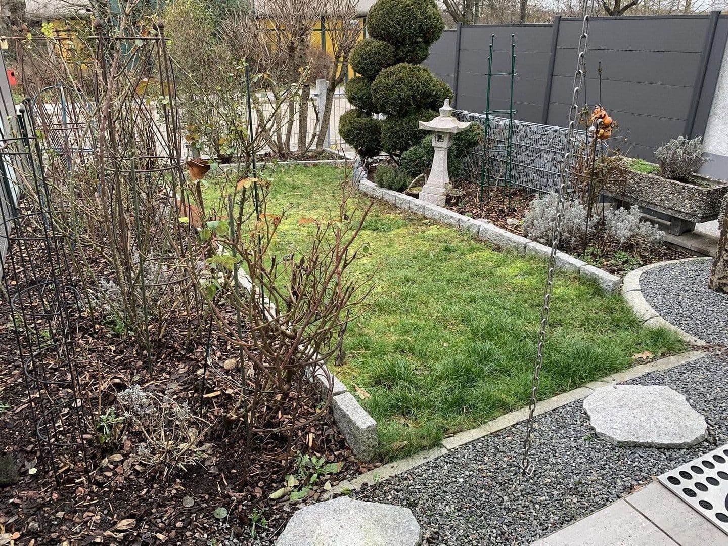 Prenájom domu 130 m², pozemek 151 m², Neumarkt in der Oberpfalz, Bavorsko Prenájom domu 130 m², pozemek 151 m², Neumarkt in der Oberpfalz, Bavorsko