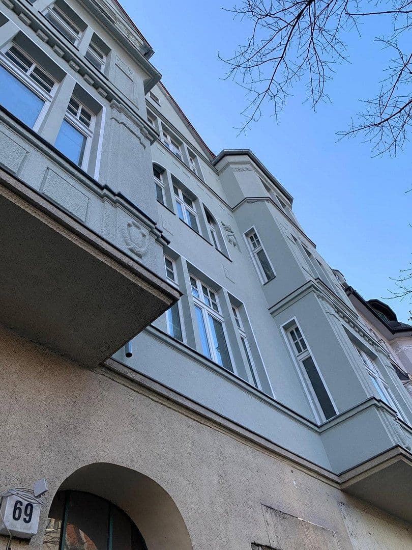 Prenájom bytu 3-izbový 86 m², Schloßstr. 69, Berlin, Berlín Prenájom bytu 3-izbový 86 m², Schloßstr. 69, Berlin, Berlín