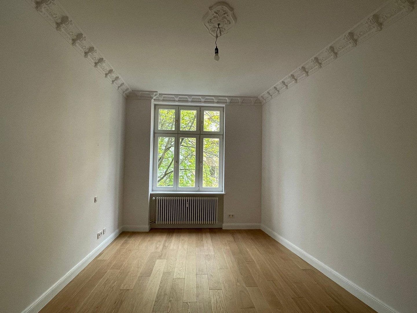 Prenájom bytu 3-izbový 86 m², Schloßstr. 69, Berlin, Berlín Prenájom bytu 3-izbový 86 m², Schloßstr. 69, Berlin, Berlín