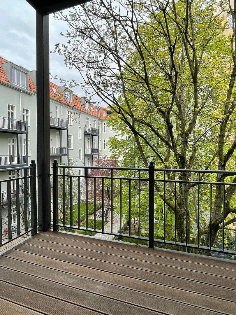 Prenájom bytu 3-izbový 86 m², Schloßstr. 69, Berlin, Berlín Prenájom bytu 3-izbový 86 m², Schloßstr. 69, Berlin, Berlín