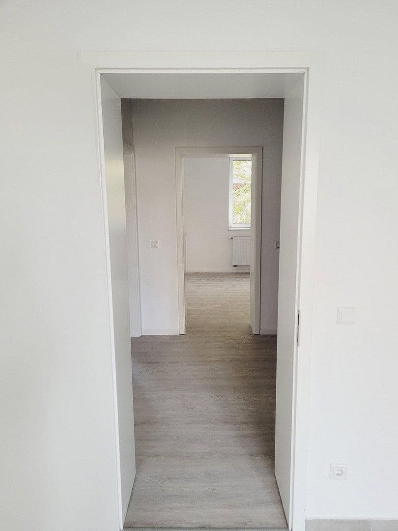 Prenájom bytu 3-izbový 106 m², Händelstr. 4, Duisburg, Severné Porýnie - Westfálsko Prenájom bytu 3-izbový 106 m², Händelstr. 4, Duisburg, Severné Porýnie - Westfálsko
