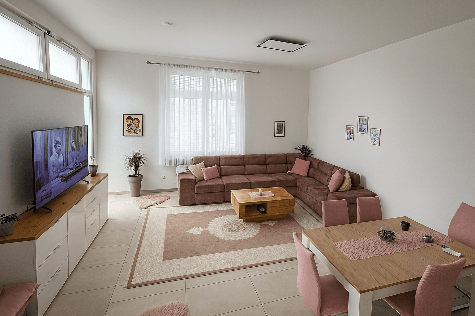 Prenájom bytu 4-izbový 138 m², Schwebheim, Bavorsko Prenájom bytu 4-izbový 138 m², Schwebheim, Bavorsko