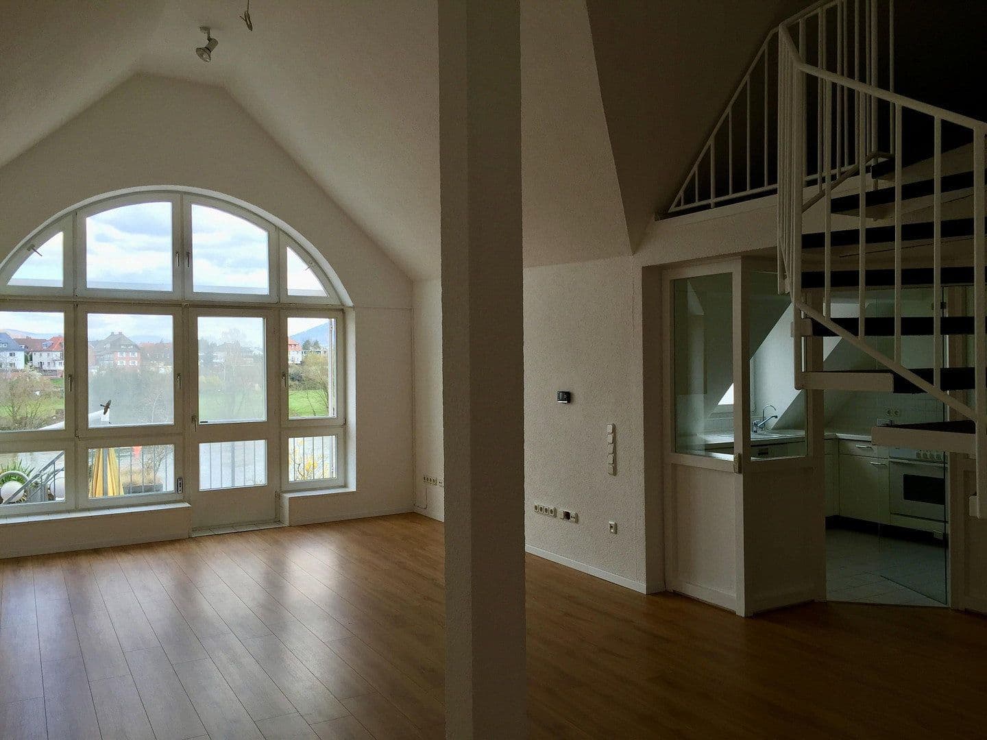 Predaj domu 231 m², pozemek 247 m², Hauptstraße 260, Miltenberg, Bavorsko Predaj domu 231 m², pozemek 247 m², Hauptstraße 260, Miltenberg, Bavorsko