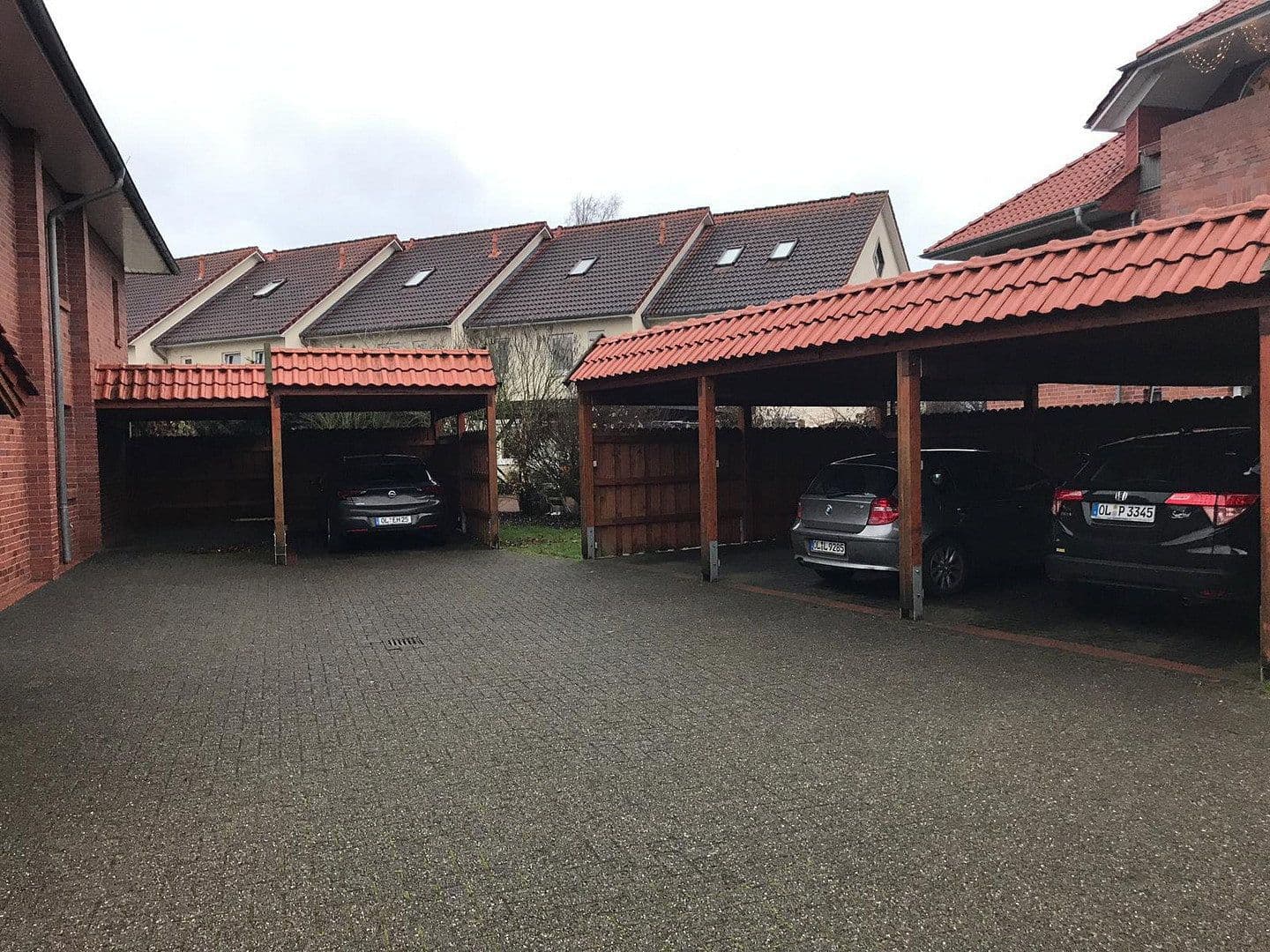 Prenájom bytu 3-izbový 96 m², Hatten, Dolné Sasko Prenájom bytu 3-izbový 96 m², Hatten, Dolné Sasko