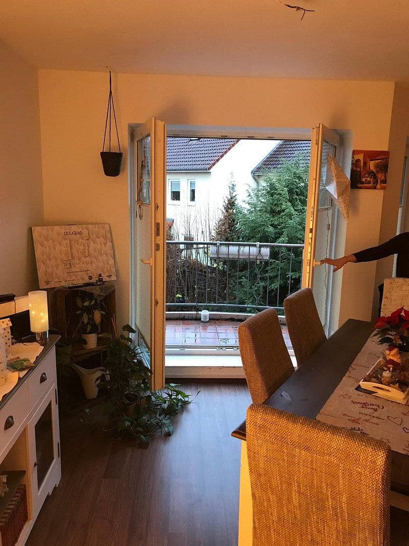 Prenájom bytu 3-izbový 96 m², Hatten, Dolné Sasko Prenájom bytu 3-izbový 96 m², Hatten, Dolné Sasko