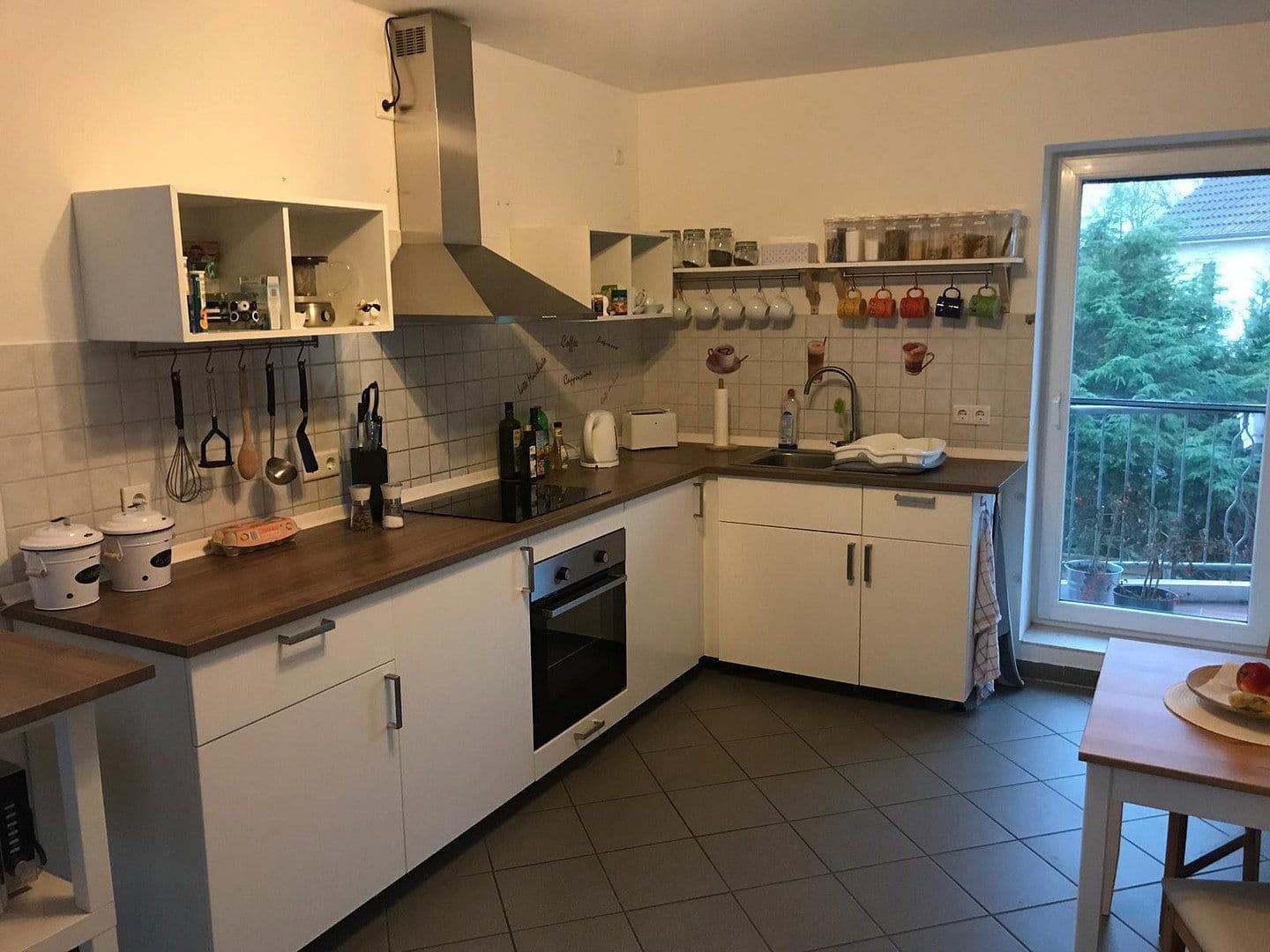 Prenájom bytu 3-izbový 96 m², Hatten, Dolné Sasko Prenájom bytu 3-izbový 96 m², Hatten, Dolné Sasko