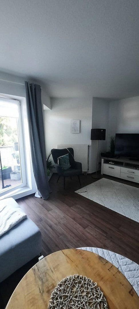 Prenájom bytu 3-izbový 96 m², Hatten, Dolné Sasko Prenájom bytu 3-izbový 96 m², Hatten, Dolné Sasko