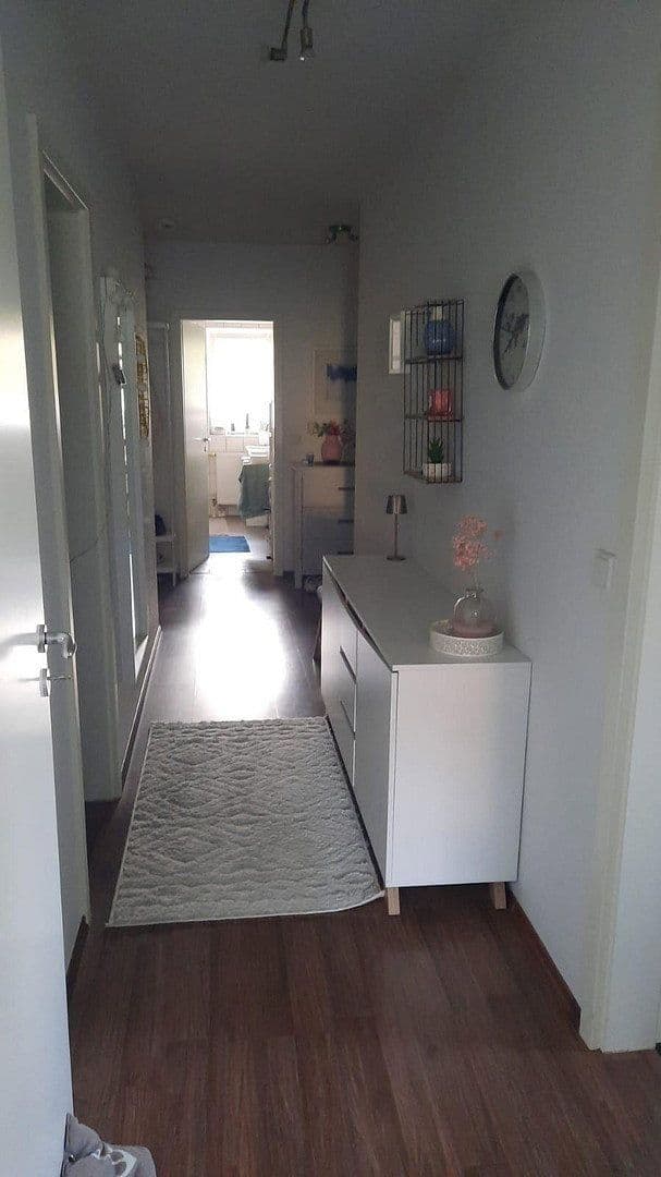 Prenájom bytu 3-izbový 96 m², Hatten, Dolné Sasko Prenájom bytu 3-izbový 96 m², Hatten, Dolné Sasko