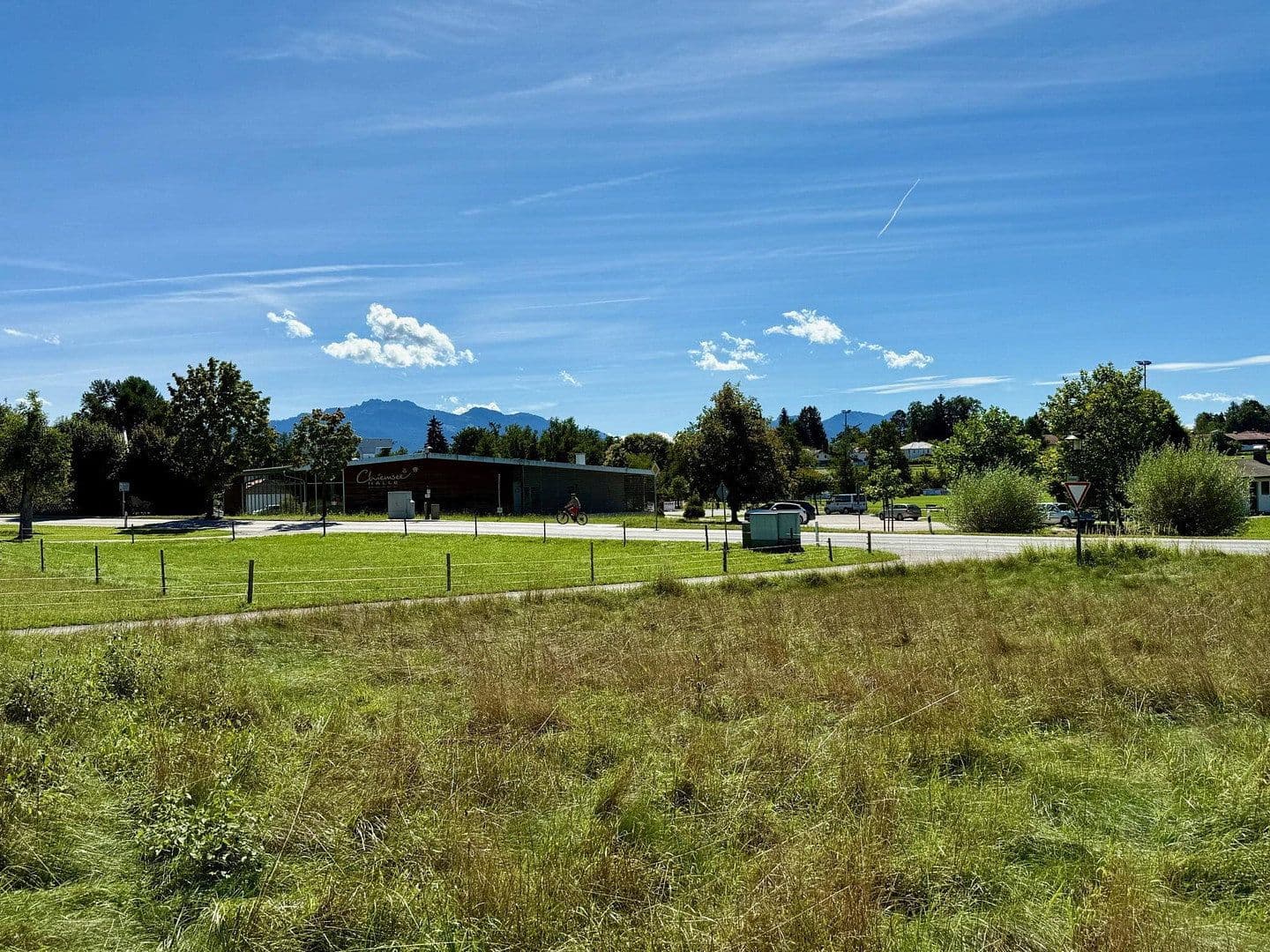 Predaj pozemku 890 m², Breitbrunn am Chiemsee, Bavorsko Predaj pozemku 890 m², Breitbrunn am Chiemsee, Bavorsko