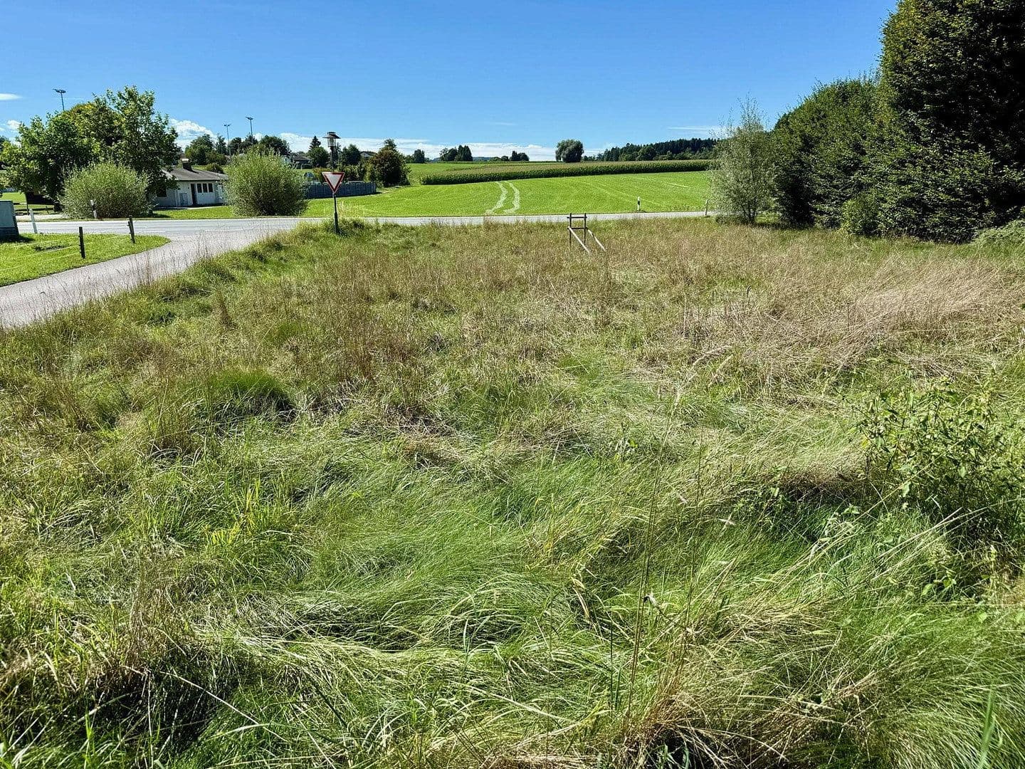 Predaj pozemku 890 m², Breitbrunn am Chiemsee, Bavorsko Predaj pozemku 890 m², Breitbrunn am Chiemsee, Bavorsko