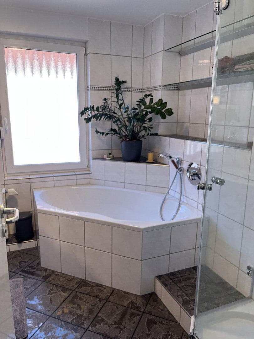 Predaj bytu 3-izbový 80 m², Wendlingen am Neckar, Bádensko-Wurttembersko Predaj bytu 3-izbový 80 m², Wendlingen am Neckar, Bádensko-Wurttembersko
