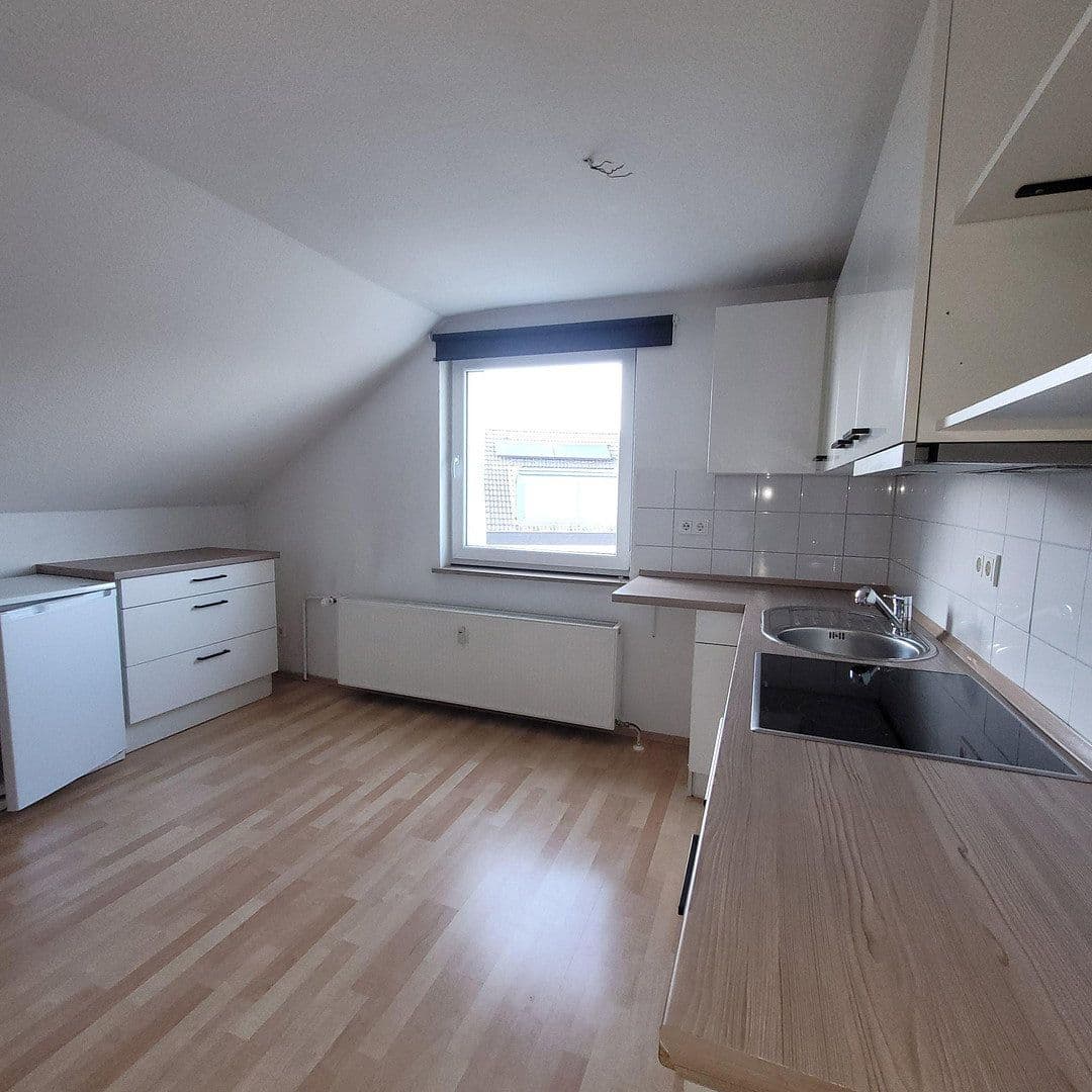 Prenájom bytu 1-izbový 43 m², Bergisch Gladbach, Severné Porýnie - Westfálsko Prenájom bytu 1-izbový 43 m², Bergisch Gladbach, Severné Porýnie - Westfálsko