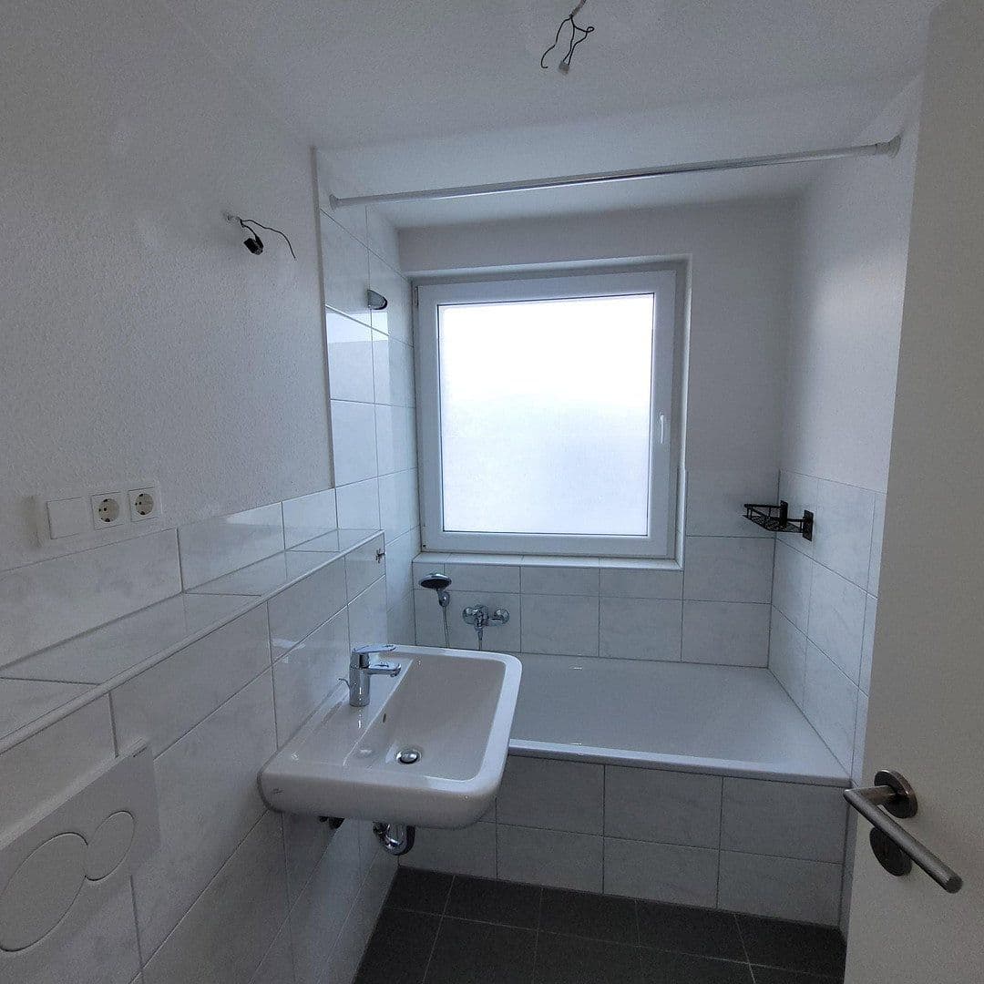 Prenájom bytu 1-izbový 43 m², Bergisch Gladbach, Severné Porýnie - Westfálsko Prenájom bytu 1-izbový 43 m², Bergisch Gladbach, Severné Porýnie - Westfálsko