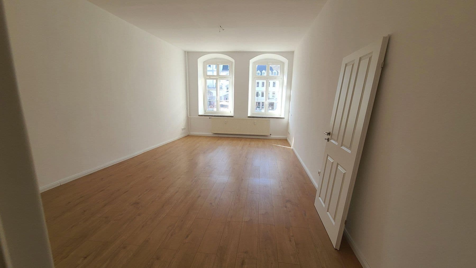 Prenájom bytu 3-izbový 108 m², Markt 11, Gera, Durínsko Prenájom bytu 3-izbový 108 m², Markt 11, Gera, Durínsko