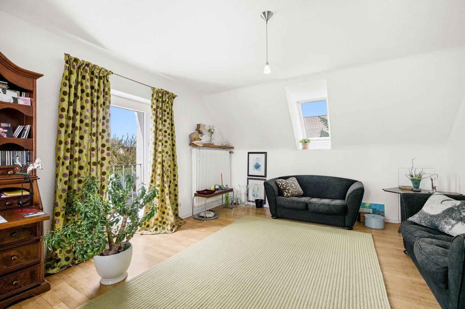 Predaj domu 170 m², pozemek 984 m², Hannover, Dolné Sasko Predaj domu 170 m², pozemek 984 m², Hannover, Dolné Sasko