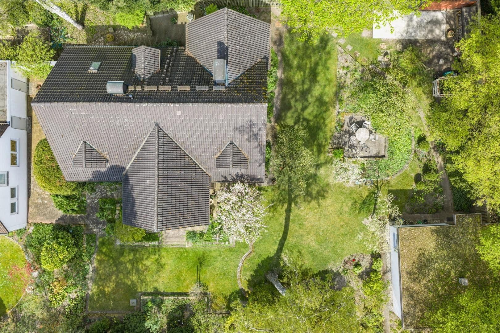Predaj domu 170 m², pozemek 984 m², Hannover, Dolné Sasko Predaj domu 170 m², pozemek 984 m², Hannover, Dolné Sasko