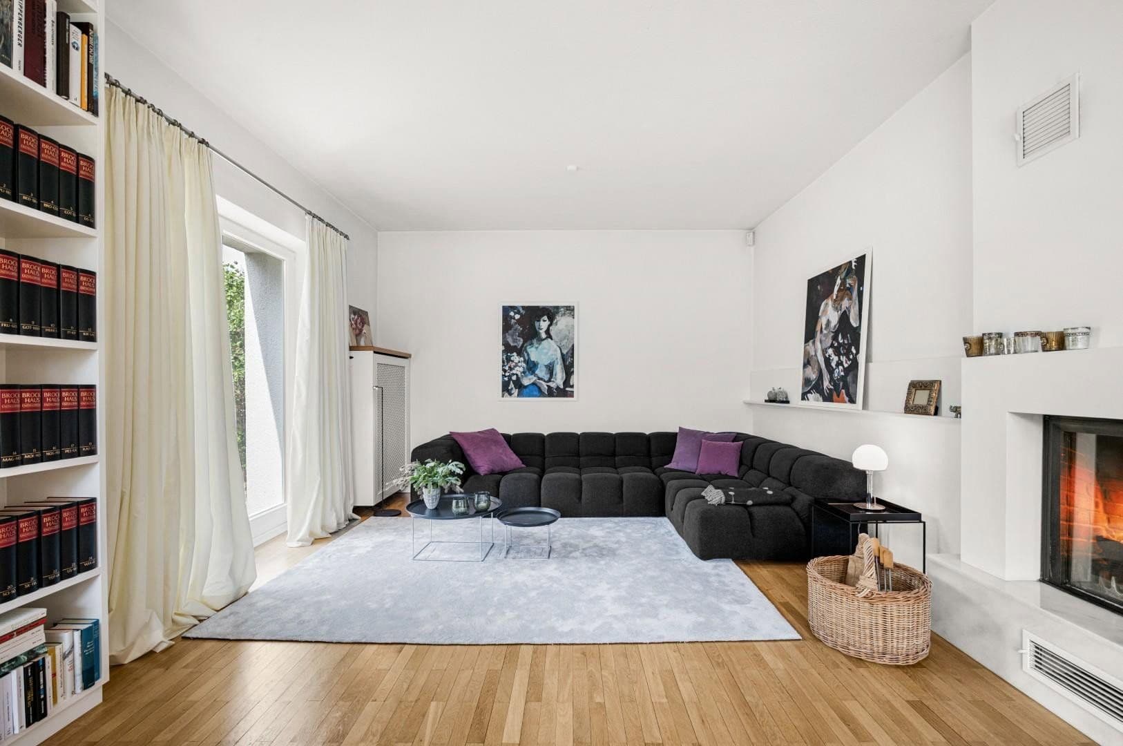 Predaj domu 170 m², pozemek 984 m², Hannover, Dolné Sasko Predaj domu 170 m², pozemek 984 m², Hannover, Dolné Sasko
